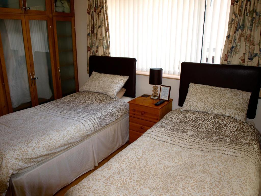 Coed Y Bryn Bed & Breakfast Cardigan Phòng bức ảnh